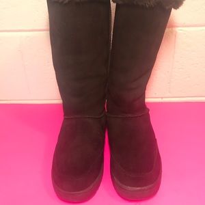 Suede Fur Lined Flat Boots sz 9